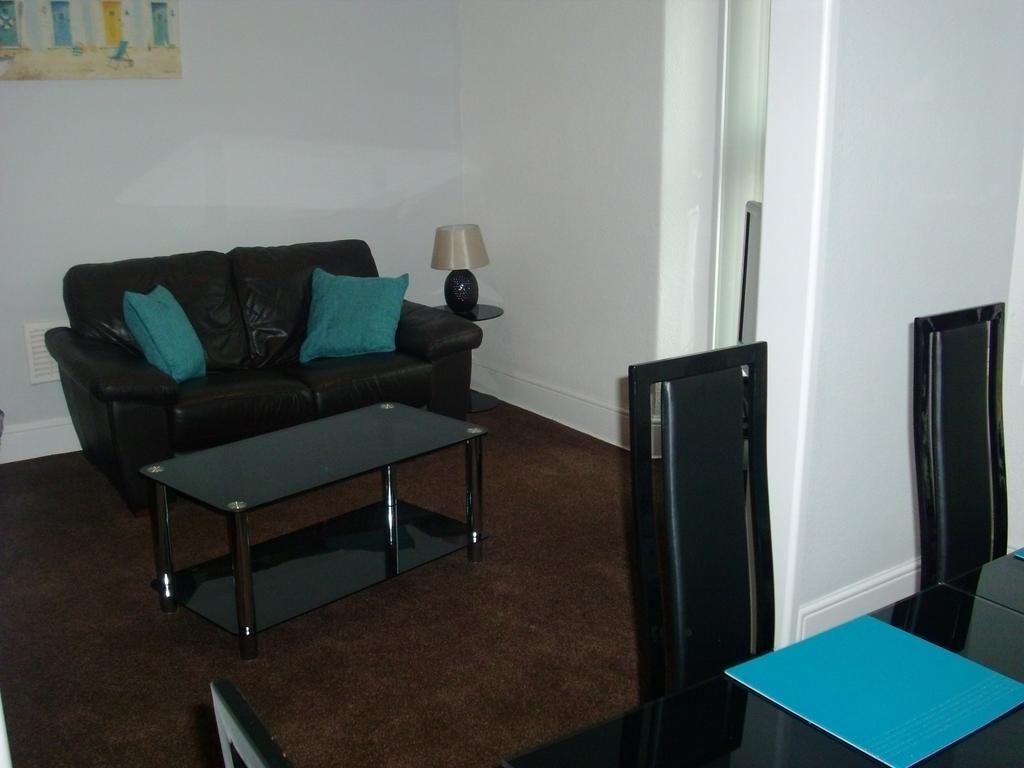 Lockinbar Holiday Apartments Tenby Extérieur photo