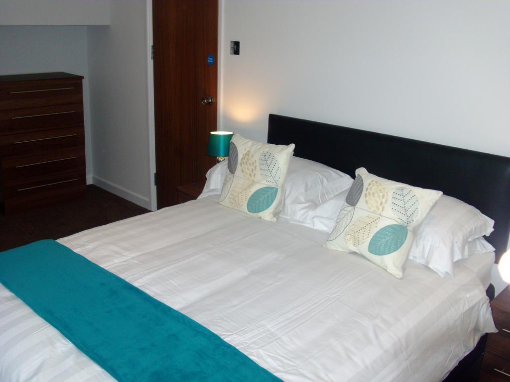 Lockinbar Holiday Apartments Tenby Extérieur photo
