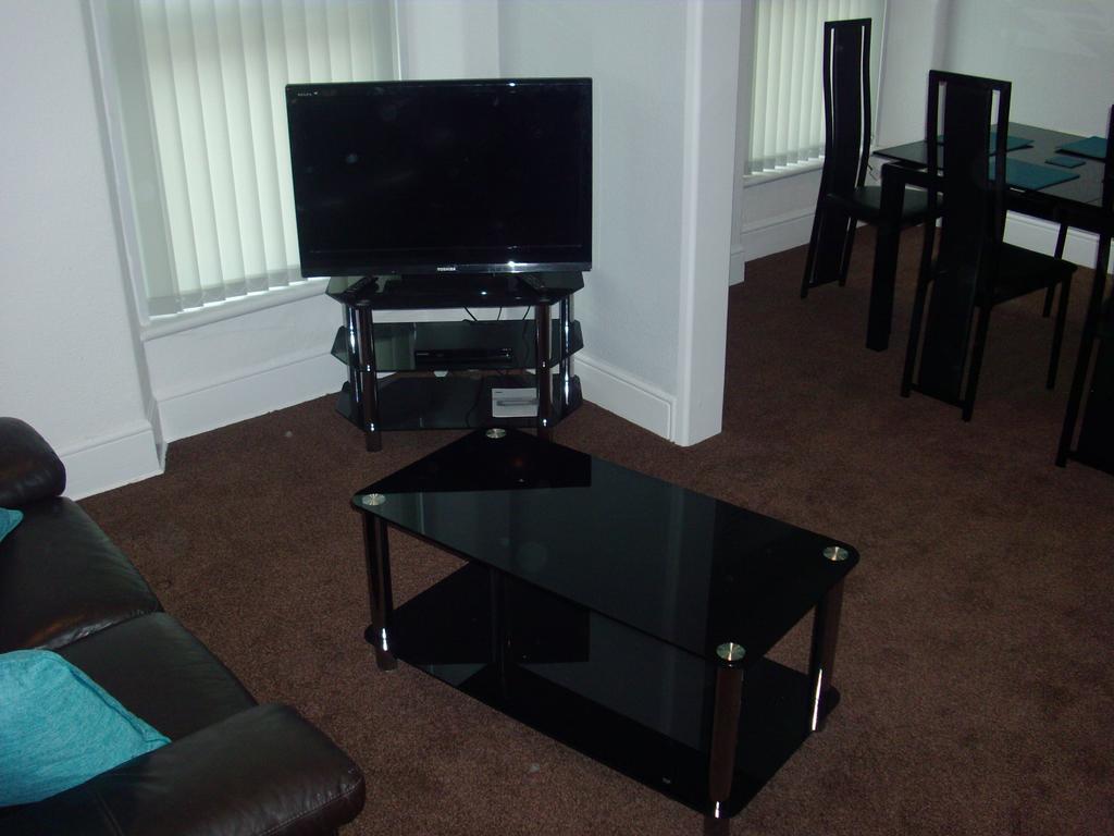 Lockinbar Holiday Apartments Tenby Extérieur photo