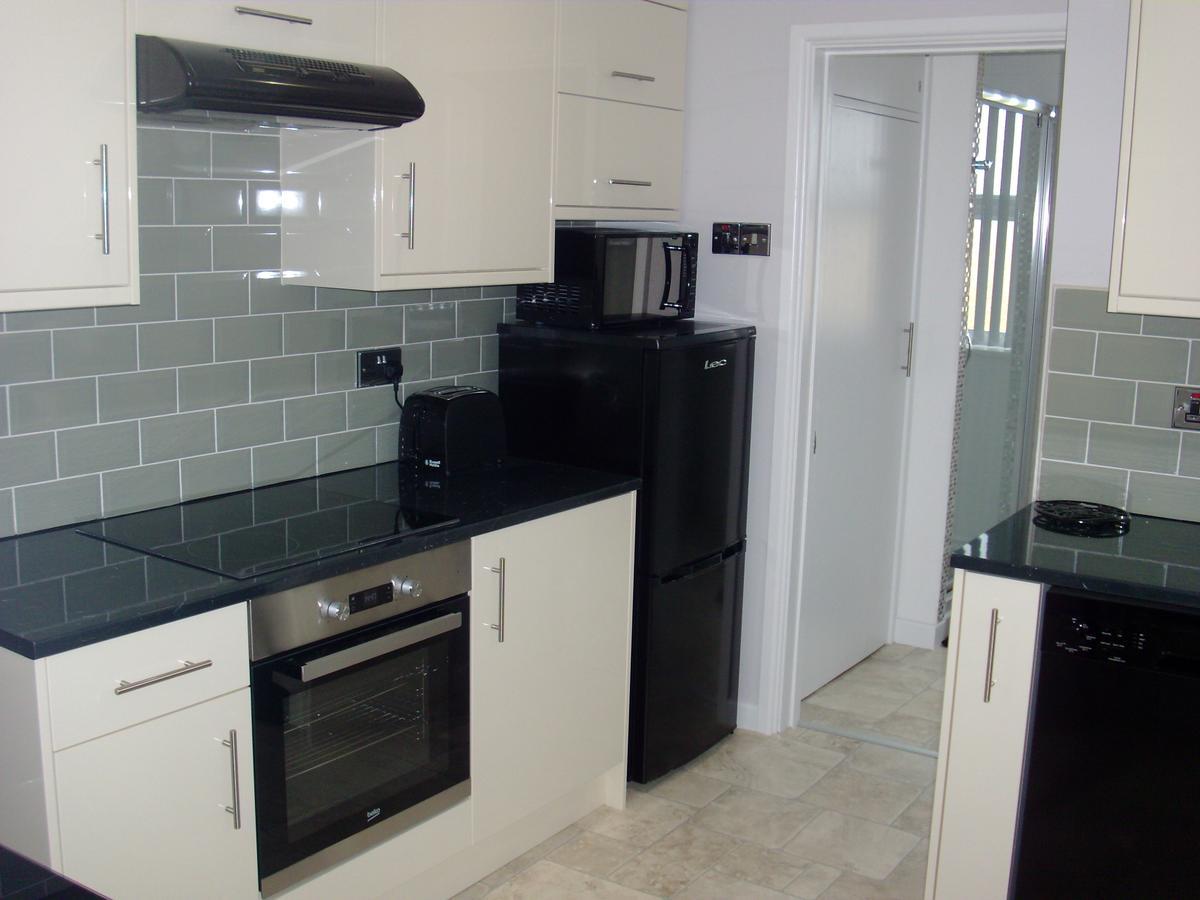 Lockinbar Holiday Apartments Tenby Extérieur photo