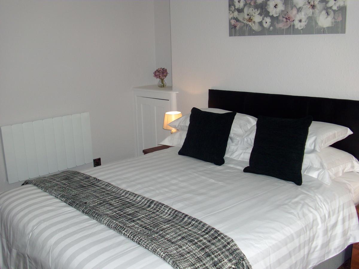 Lockinbar Holiday Apartments Tenby Extérieur photo
