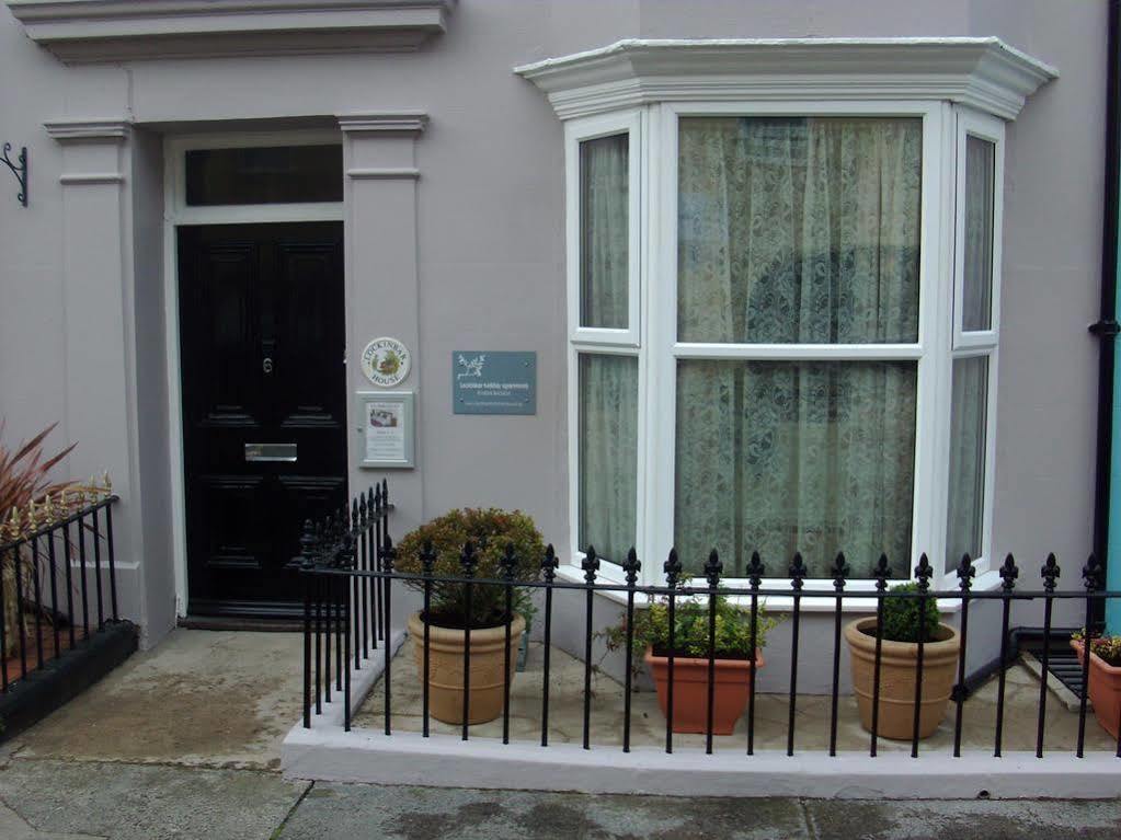 Lockinbar Holiday Apartments Tenby Extérieur photo